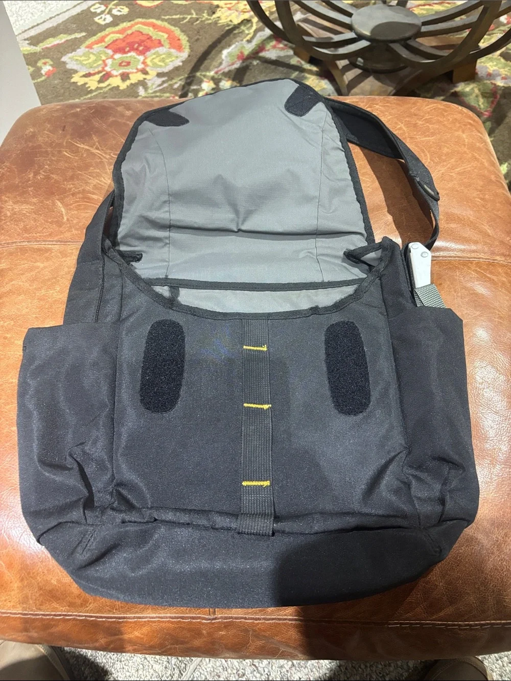 KEEN Hybrid Transport  Black Crossbody Messenger Bag